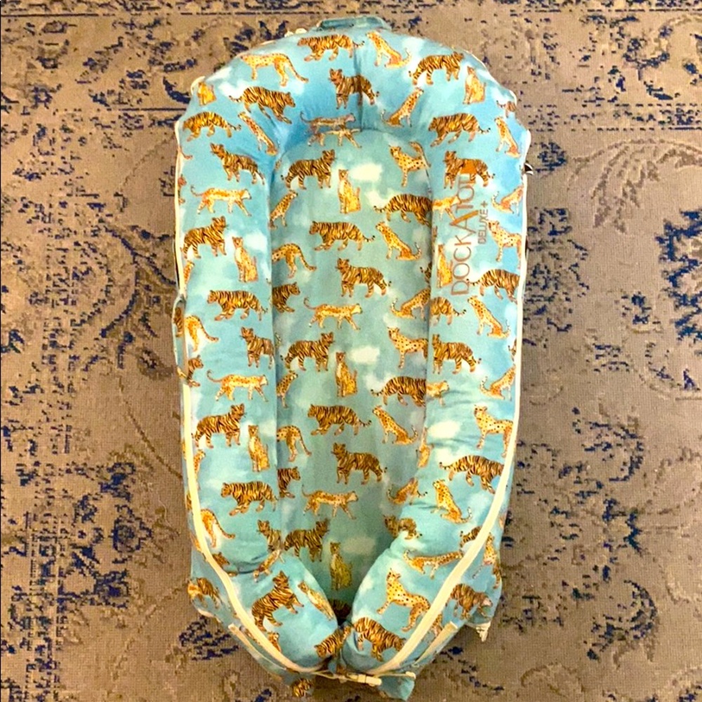 DockATot Deluxe+ Dock Jungle Cat (includes case)